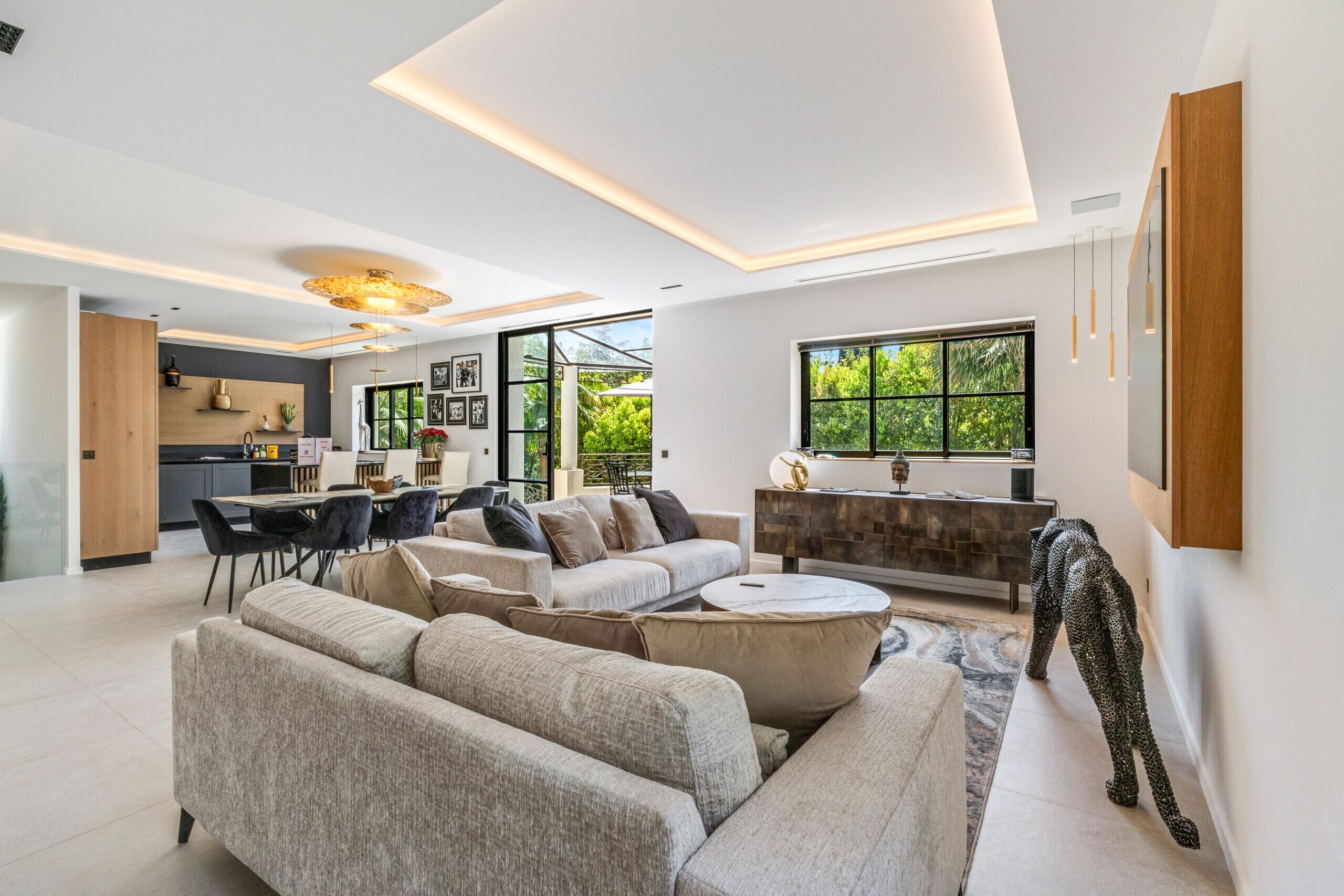 Villa Deva - 5 Bedrooms - Heated Pool - Cannes