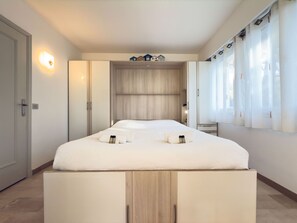 2 bedrooms, free WiFi