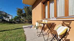 Leilighet, 1 soverom, terrasse, hageutsikt | Balkong