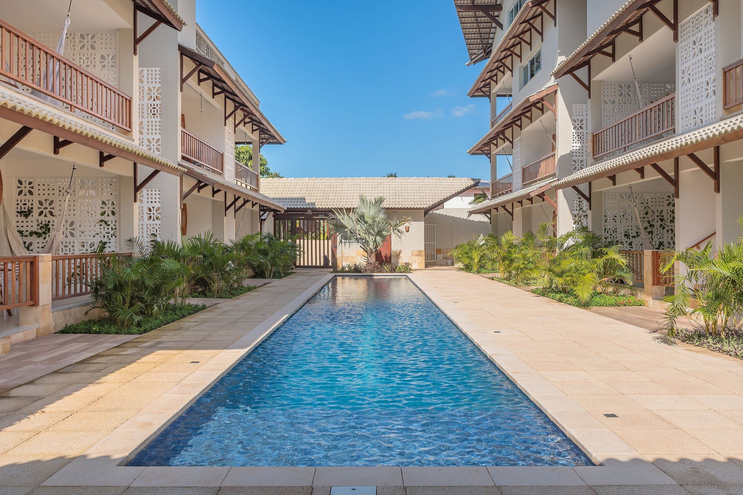 精品四人房 | 泳池 | 室内游泳池