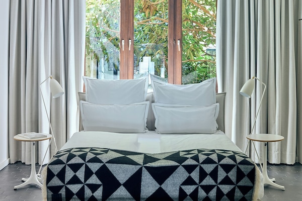 Duplex, Garden View | 1 bedroom, desk, laptop workspace, free WiFi