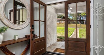 Paddlecreek Pool House 4BR+Game Room & Pool!