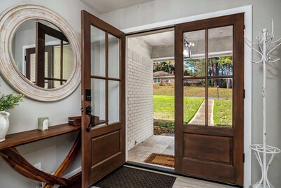 Paddlecreek Pool House 4BR+Game Room & Pool!