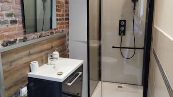 Shower, toilet paper