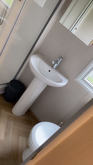 House | Bathroom