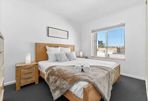 2 bedrooms, bed sheets