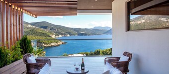 Zavia Villas-Villa Tessera with Private Pool and Sea Access