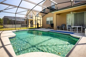 Indoor pool - Davenport Getaway, 4BR with Pool (Davenport)