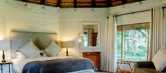 Your home for intimate celebrations in the heart of the Midlands Meander