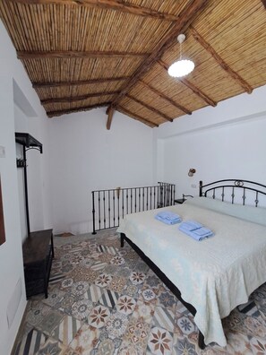 2 chambres, fer et planche à repasser, Wi-Fi, literie fournie