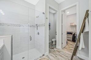 Bathroom - Esplanade by the Islands (Naples)