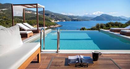 Zavia Villas-Villa Pente with Private Pool and Sea Access