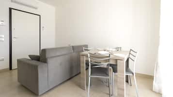 Apartamento Confort | Cocina privada | Frigorífico pequeño