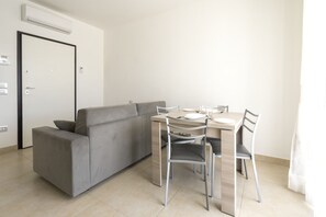 Comfort Apartment | Dapur peribadi | Peti sejuk mini 