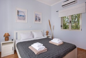 2 bedrooms, iron/ironing board, free WiFi, bed sheets - Nikos Home - 1 km from the beach (Chania)