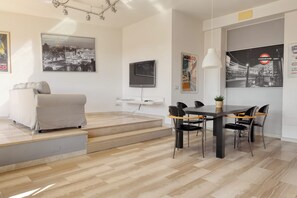 Standard Apartment | Living area | 43-inch flat-screen TV with digital channels, TV - Stylish 2BR flat next to Navigli (Milan)