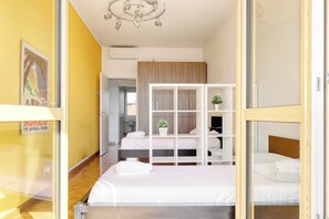 Standard Apartment | 2 bedrooms, blackout drapes, iron/ironing board, free WiFi