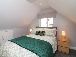 2 habitaciones, decoración personalizada y muebles diferentes 