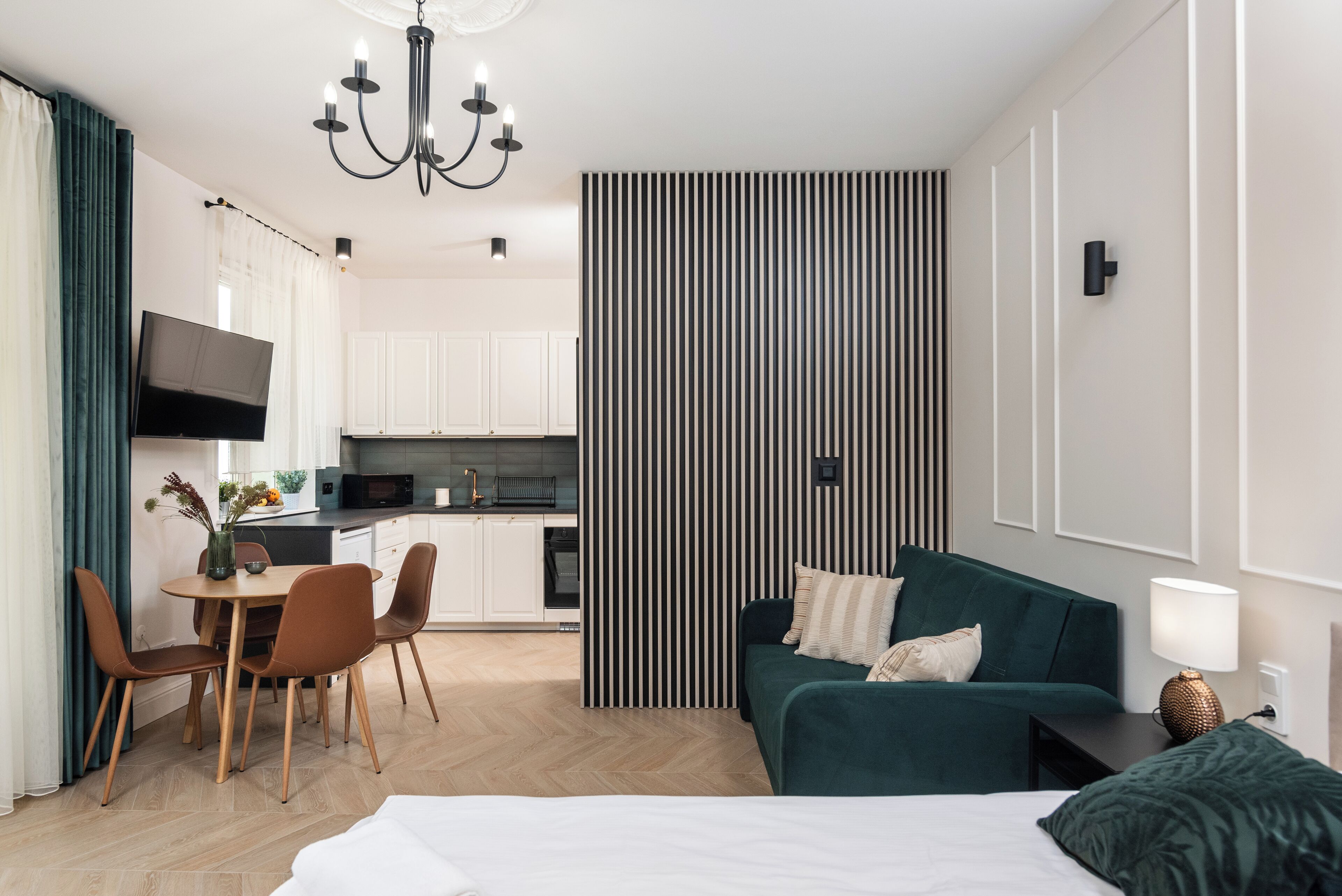 Superior Studio, Courtyard View | Laptop workspace, iron/ironing board, free WiFi