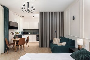 Superior Studio, Courtyard View | Laptop workspace, iron/ironing board, free WiFi - Atrium   by Upstairs  (Kraków)