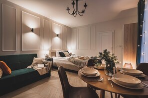 Studio Supérieur, vue cour intérieure