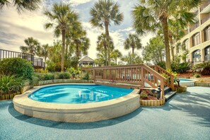 Exterior - Beach Cove Resort (North Myrtle Beach)