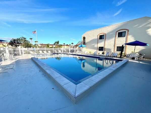 Opvarmet pool
