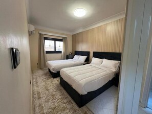 Premium bedding, Select Comfort beds, minibar, in-room safe - Pyramids View Inn (Giza)