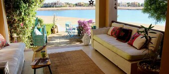 Artsy 2-bedroom chalet in El Gouna
