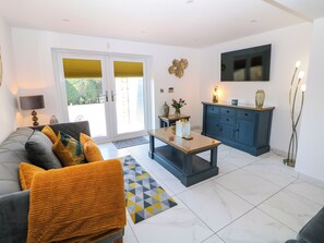 Living area - The Annex (Ripley)