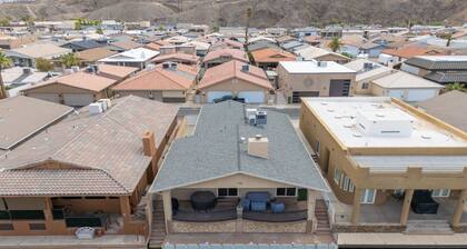 Apache Fyre, Canal Front Dock, Moovlaya Keys