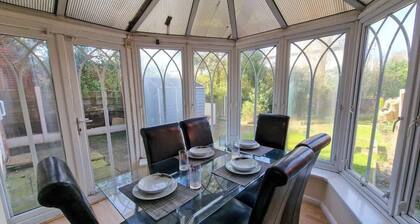 3 Bed Wythenshawe Home | Free Parking