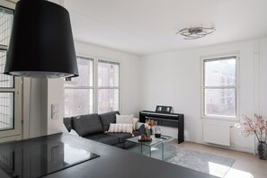 Superior Apartment, Kitchen, City View | Living area