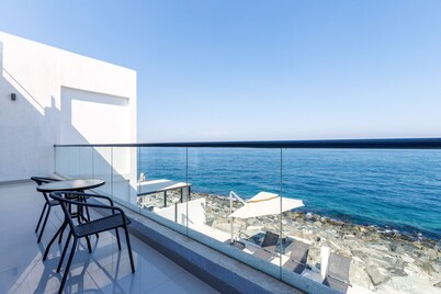Pool, Mountain & Sea View 6BR Villa w/ Asst & Driver Room,Heated Pool,BBQ Area