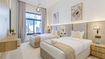 6 bedrooms, in-room safe, iron/ironing board, free WiFi