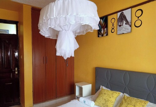 Lux Suites Lowe Furnished Apartments