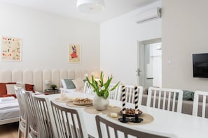 Living room - Modern  Apartments  by Upstairs  (Kraków)