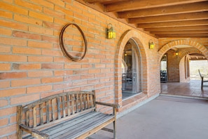 House (2 Bedrooms) | Interior - 10-acre Desert Oasis w/ Expansive Patio in Tucson! (Tucson)