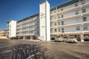 Exterior - Marlin Cove - 2 BR, Sleeps 6, Pool - 120th Bayside (Ocean City)