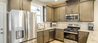 4 Mi to Marina & Boat Ramp: Lake Murray Getaway!