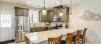 4 Mi to Marina & Boat Ramp: Lake Murray Getaway!