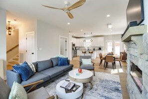 House (3 Bedrooms) | Interior