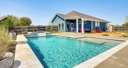 Private Pool & Hot Tub: 'wild Horse' Home!