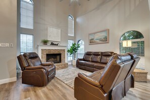 House (4 Bedrooms) | Interior - Spacious Family Home w/ Patio in San Antonio! (San Antonio)