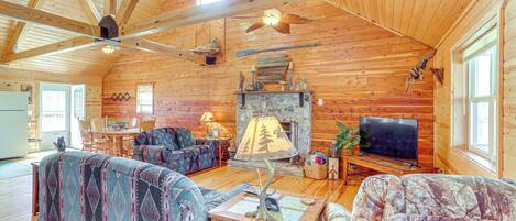 House (2 Bedrooms) | Interior