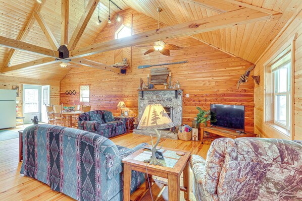 House (2 Bedrooms) | Interior