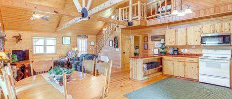 House (2 Bedrooms) | Interior