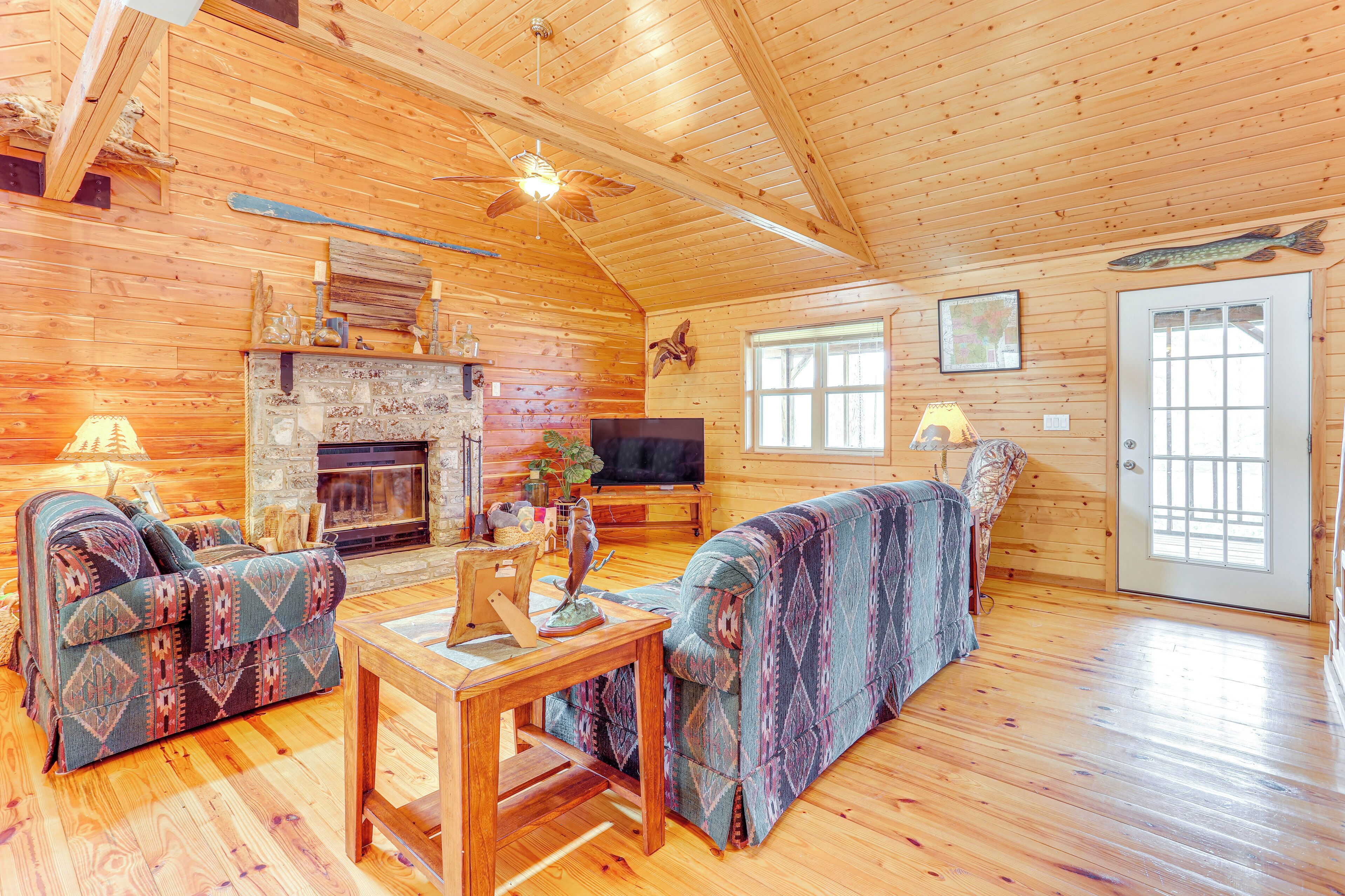 House (2 Bedrooms) | Interior