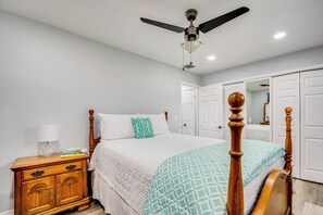 House (3 Bedrooms) | Interior - Stay & Play in Belleview: Welcoming Home w/ Yard (Belleview)