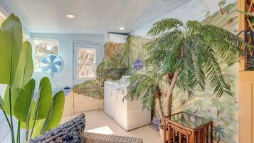 Cottage (2 Bedrooms) | Interior